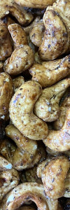 Cashewkerne mit Trüffelpuder, geroestet und leicht gesalzen